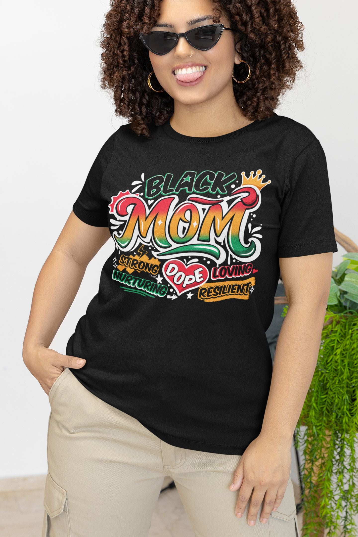 Black Mom Graffiti T-shirt Apparel Gearment 